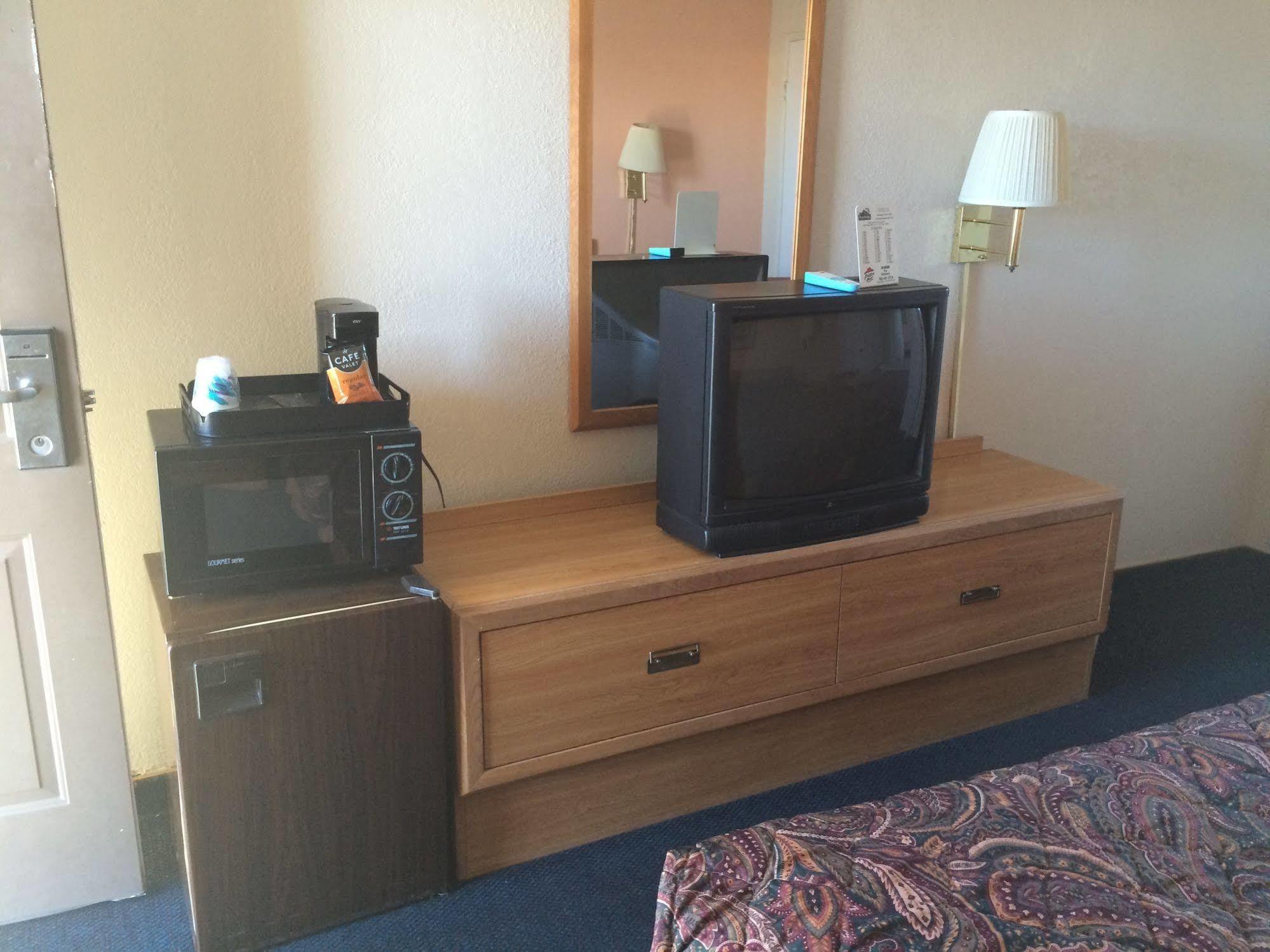 Almara Inn Tucumcari Εξωτερικό φωτογραφία