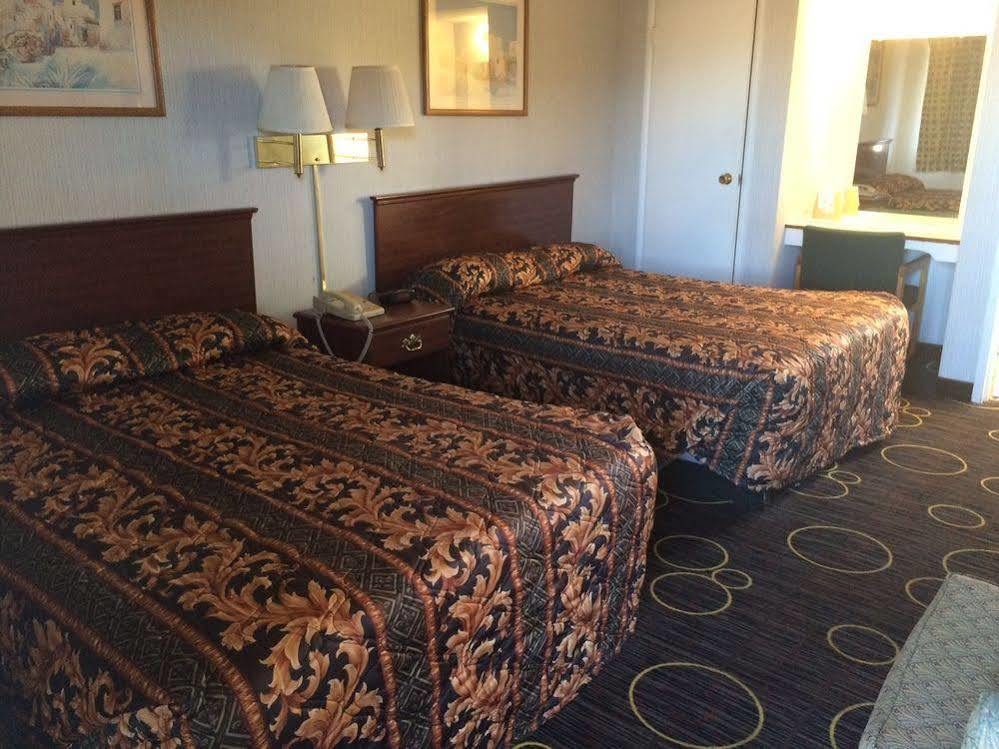 Almara Inn Tucumcari Εξωτερικό φωτογραφία