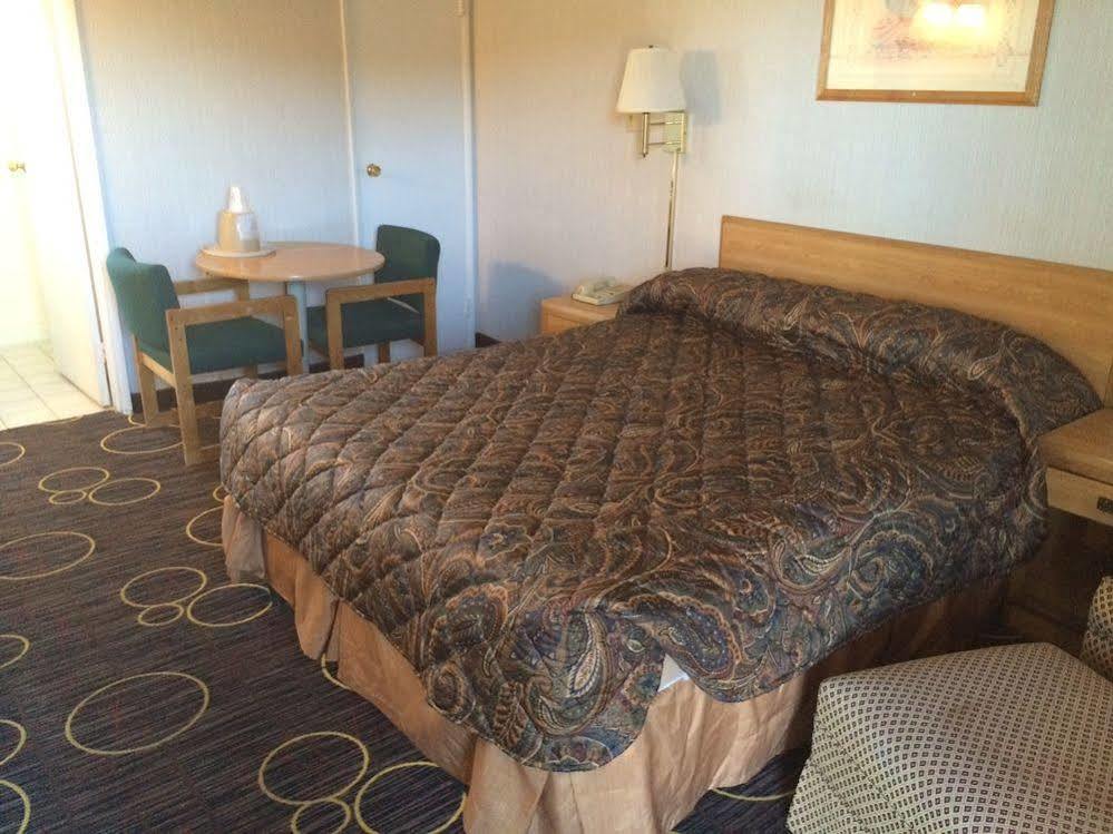 Almara Inn Tucumcari Εξωτερικό φωτογραφία
